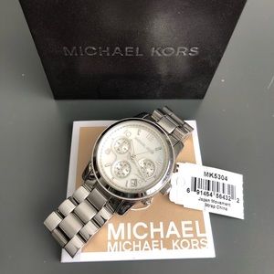Michael Kors ‘Runway’ MK5304 silver watch